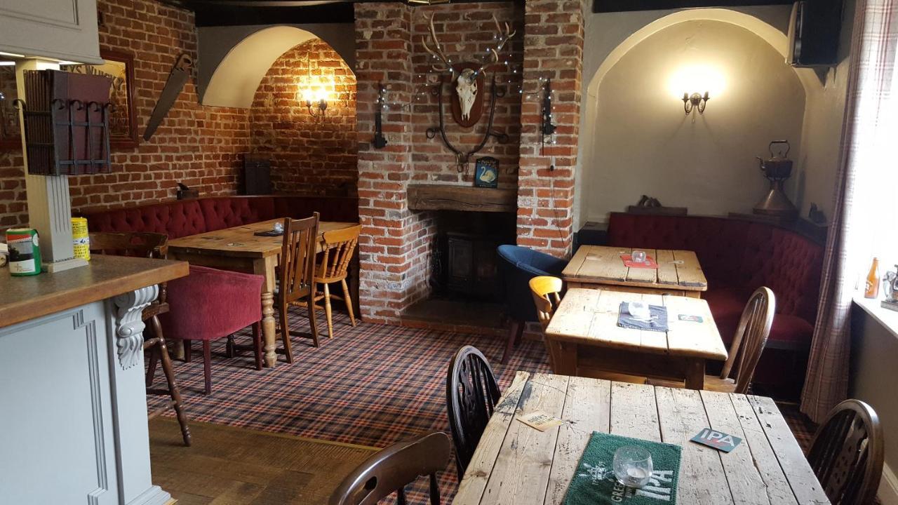 The Swan Inn Hilborough Екстериор снимка